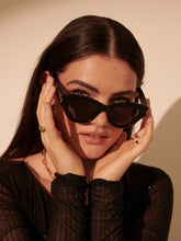 Carica l'immagine nel visualizzatore di Gallery, Occhiali da Sole Slim Cat-Eye Verona
