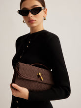 Carica l'immagine nel visualizzatore di Gallery, Pochette Noémie in Camoscio